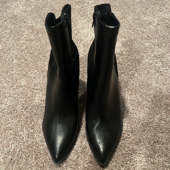 Lulus booties - Picture 2 of 6